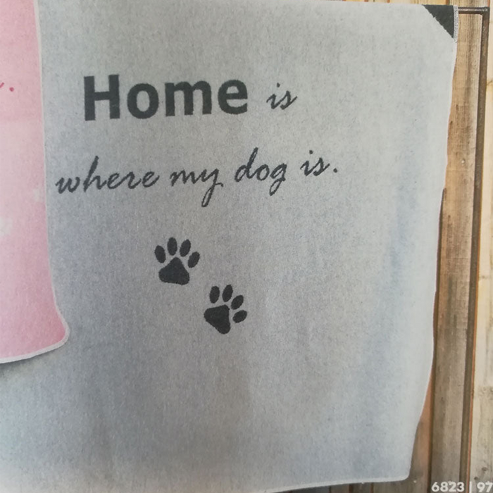 Decke -home is where my dog is- by David Fussenegger 100/140